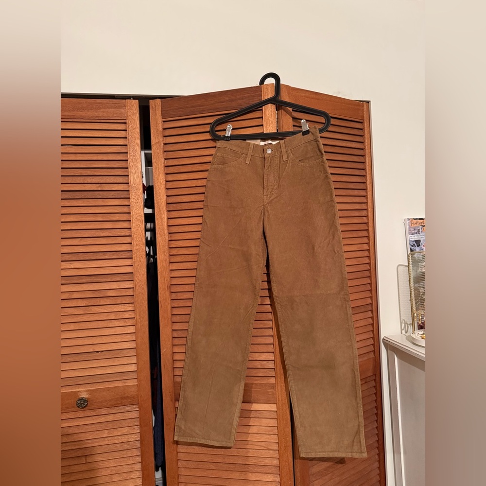 Levi’s Brown Corduroy NWT